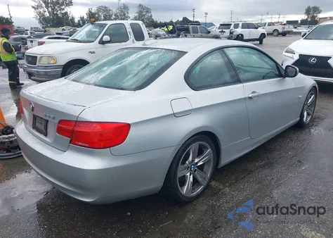 2011 BMW 328I из США, поврежденный, VIN WBAKE5C58BE573312